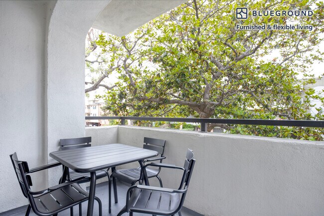 960 N Alfred St unit FL2-ID1064, West Hollywood, CA 90069 - photo 4