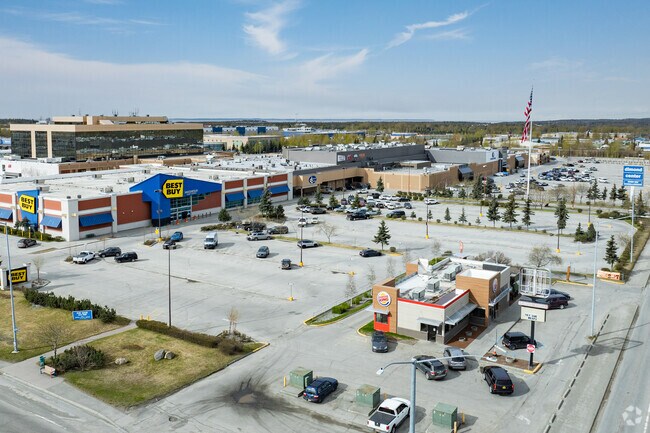 Dimond Center in Hillside East includes a Best Buy.