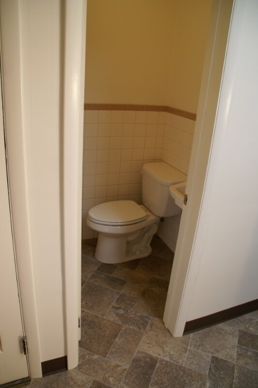 619 Hepburn St, Milton, PA 17847 - photo 5