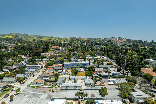 An aerial view of the pick up and drop off area at The Broadoaks School in Whittier.