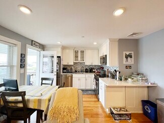 216 E Eagle St Unit 8, Boston, MA 02128