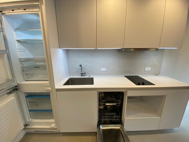 457 Massachusetts Ave unit 2, Boston, MA 02118 - photo 7