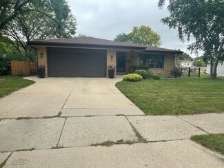 6016 S 19th St, Milwaukee, WI 53221