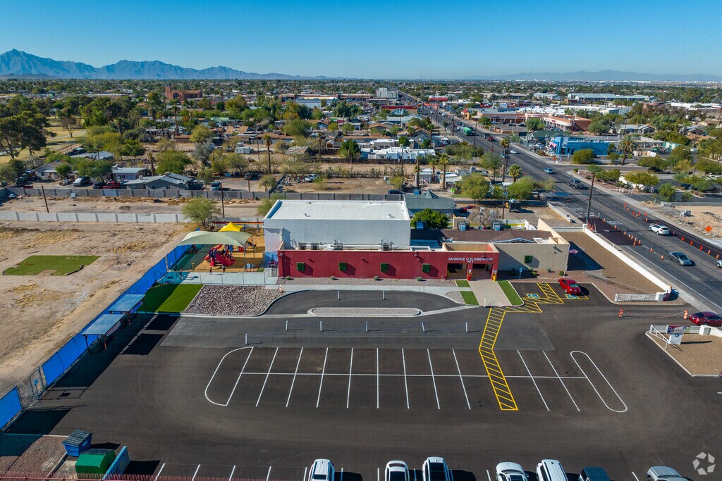 Advance U Elementary in Phoenix is shaping bright minds for a brighter future.