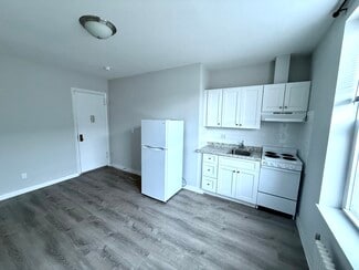 241 E Broadway Unit 2M, Long Beach, NY 11561