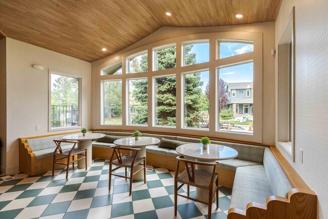 Palomino Park Resort, Highlands Ranch, CO 80130 - photo 4