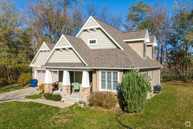 College Circle is home to newer construction as well, with newly built takes on classic styles.