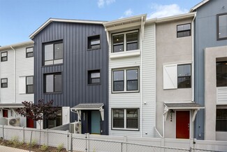 2556 Chamomile Ln, Carlsbad, CA 92008