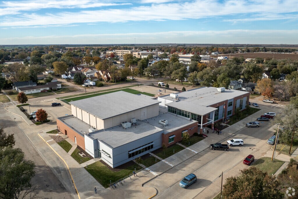 There are a wide variety of activities for students to enjoy at Lincoln Elementary School.