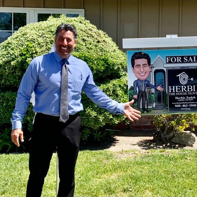 Agent Photo