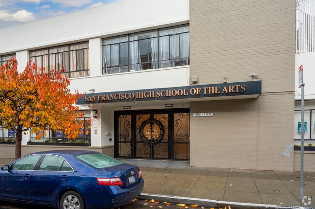 Xian Yun Academy of the Arts California focuses on the higher education of its students.