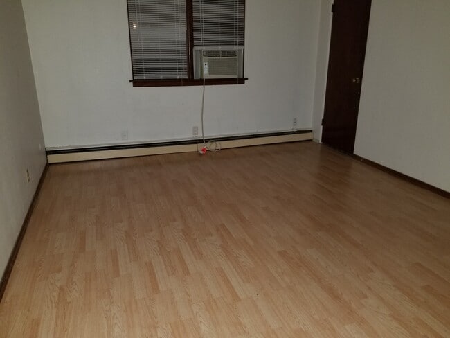 612 N Center St unit 3, Collinsville, IL 62234 - photo 3