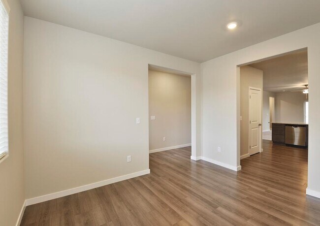 8504 13th Ave E unit 36445771, Tacoma, WA 98445 - photo 5