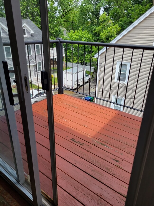 9 Morgan Place unit 6, Newton, MA 02458 - photo 6