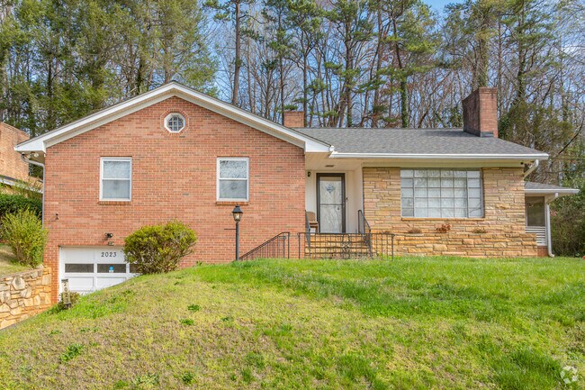 Skyland has several larger raised ranch homes.