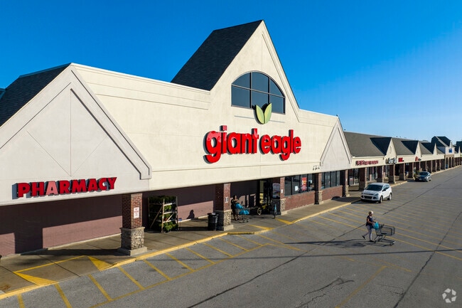 Residents of Eastlake-Willowick keep their pantries stocked by shopping Giant Eagle.