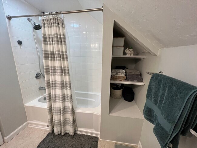 3 Knox Ct unit 2, Natick, MA 01760 - photo 6