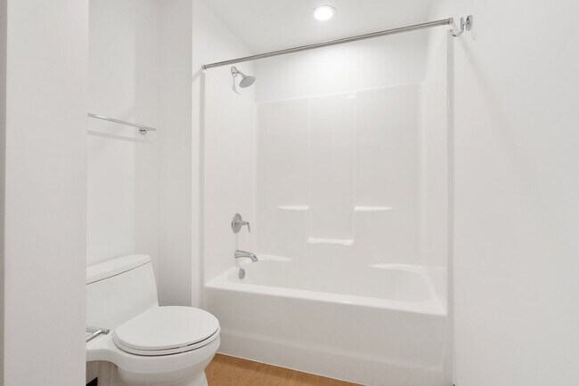 State Street Riverfront, Cedar Falls, IA 50613 - photo 7