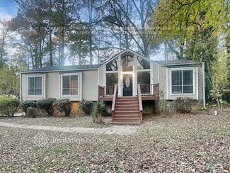 2765 Timberline Rd, Marietta, GA 30062