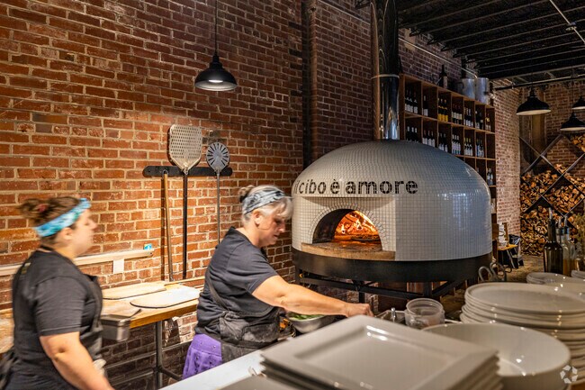 Wood River’s 1929 serves up fresh wood-fired pizza and more.