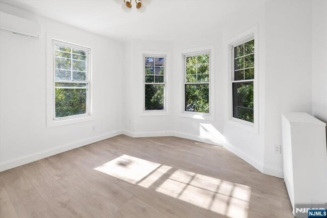 46 Garden Place, Edgewater, NJ 07020 - photo 5