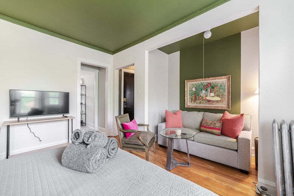 3536 N Racine Ave unit ID1360078P, Chicago, IL 60657 - photo 1