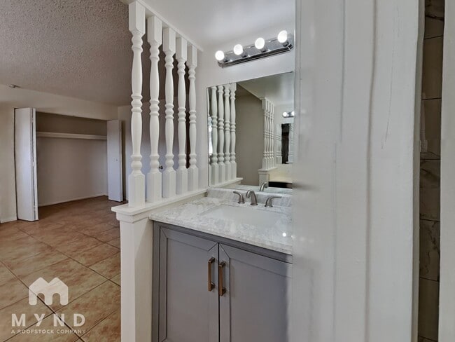 7555 W Devonshire Ave, Phoenix, AZ 85033 - photo 7