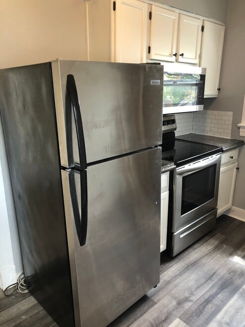 2208 Crittenden Dr unit 4, Louisville, KY 40217 - photo 1