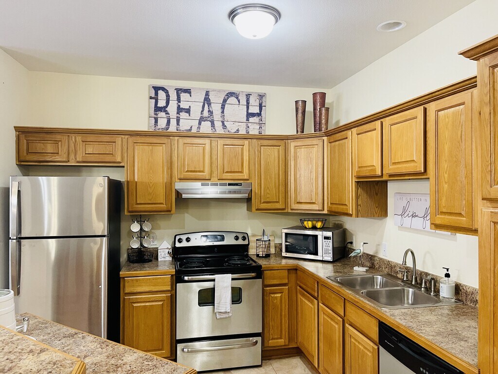 Oceanaire Apartments 16016 Lemoyne Blvd, Biloxi, MS