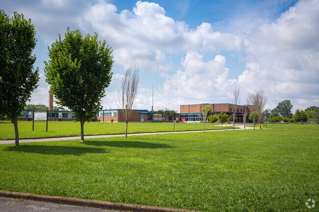 Expand your knowledge and wisdom at Brainerd High School.