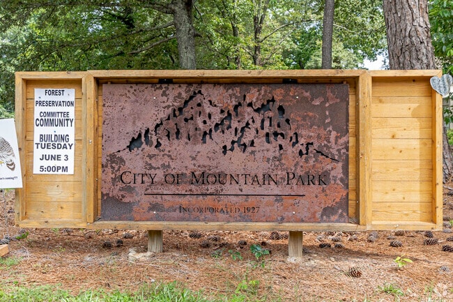 The Mountain Park community is a designated Wildlife Refuge and Tree City USA.