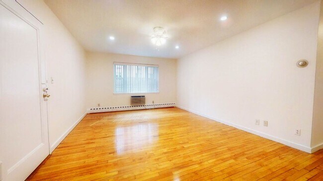 62 Parkman St unit 2, Brookline, MA 02446 - photo 3