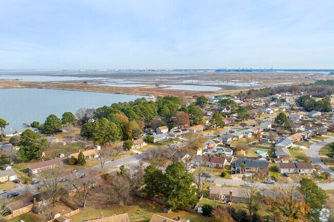 Residents enjoy Churchland's proximity to the water, shopping centers, and freeways.