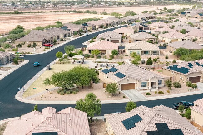 Saguaro Bloom neighborhoods have community parks within most housing tracts.