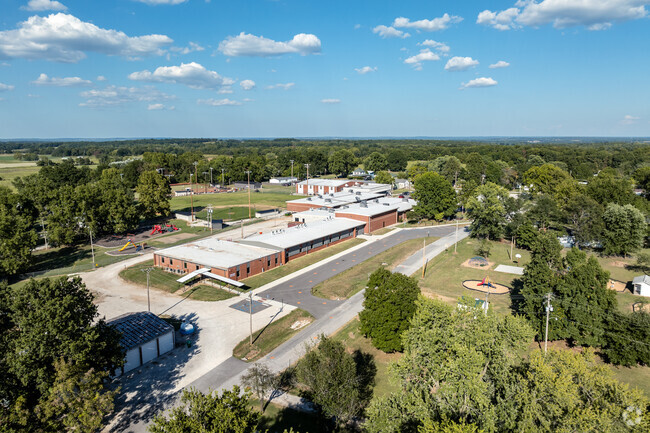 Walnut Grove Elementary School shares a campus with Walnut Grove High School.