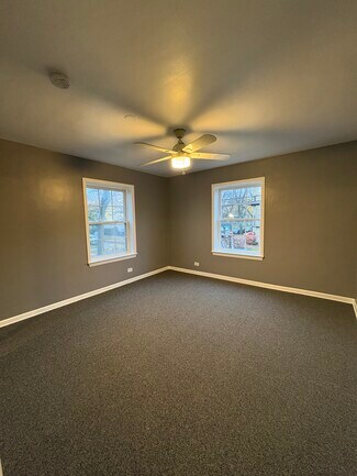 129 Elmwood Ave Unit 2s, Evanston, IL 60202