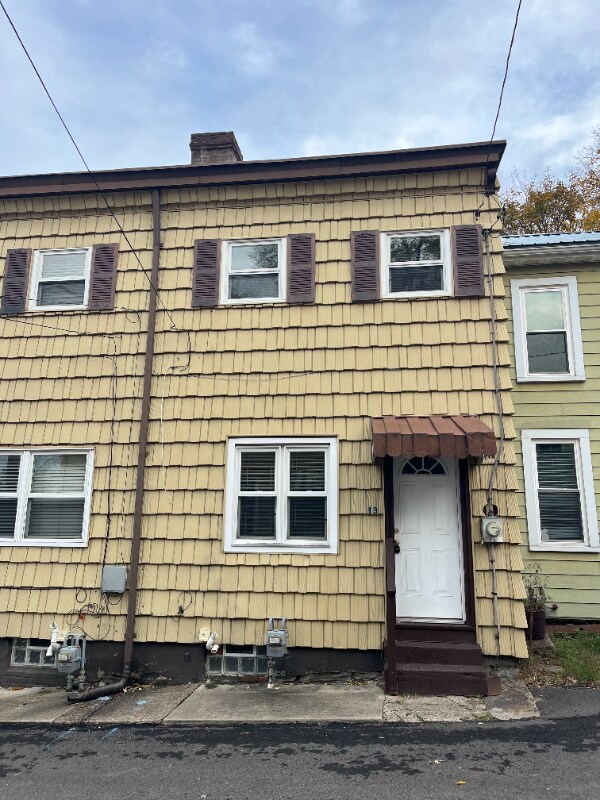 13 Telescope St, Pittsburgh, PA 15203