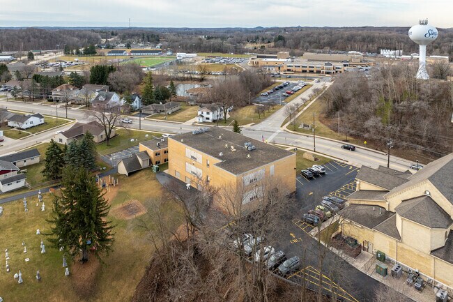 St. Peter Elementary School is located down the road from Slinger, WI public schools.