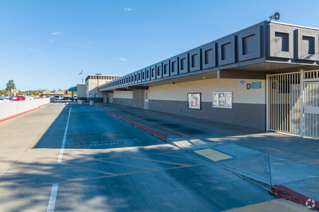 Empowering young learners, Ira A Murphy Elementary in Glendale leads with care.