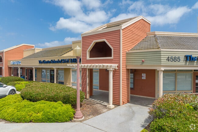 Diego Hills Central Public Charter's entrance is easily accessible.