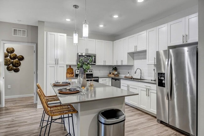 Avasa Grove West, Wesley Chapel, FL 33544 - photo 2