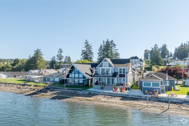 There are many waterfront homes in the Camano Island neighborhood of Utsalady.