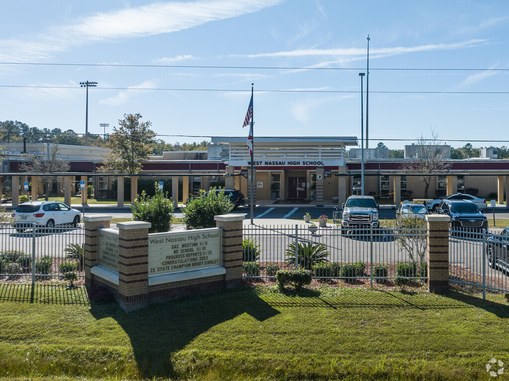 West Nassau County High School, Rankings & Reviews - Homes.com