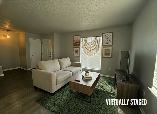 4503 Hunt Cir unit C, Killeen, TX 76543 - photo 2