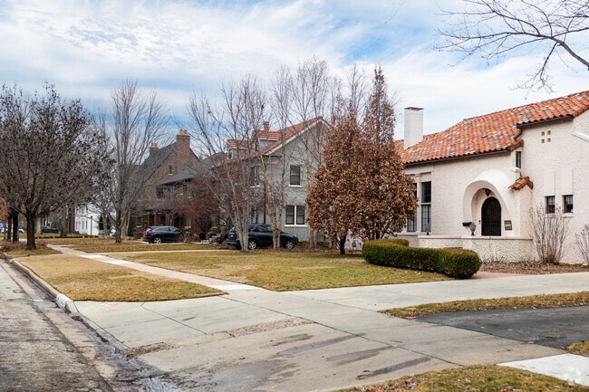 You will find rows of unique architectural designs throughout College Hill.