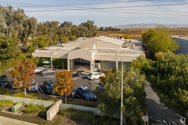 Hope Technology School in Palo Alto develops its students into globally responsible citizens.