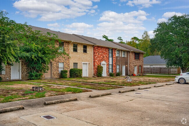 Townhouses in Vodor are a good option for families who need more space than an apartment.