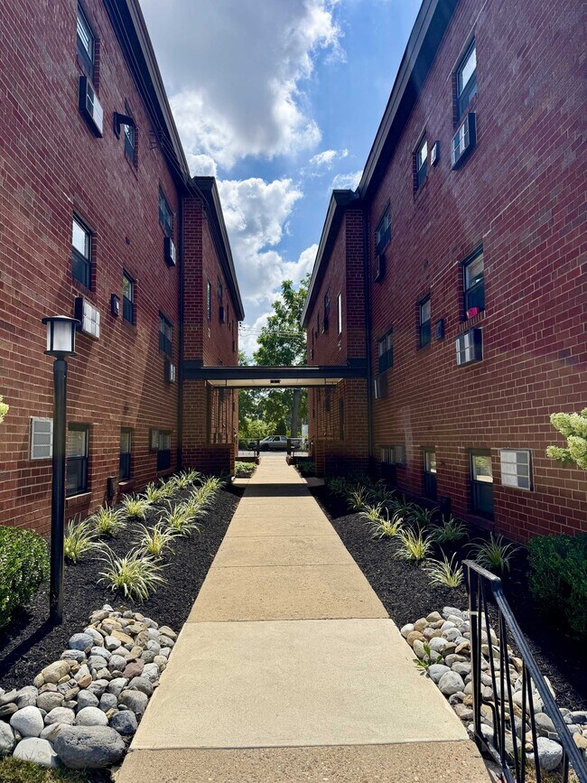 Fox Chase Gardens, Philadelphia, PA 19111 - photo 3