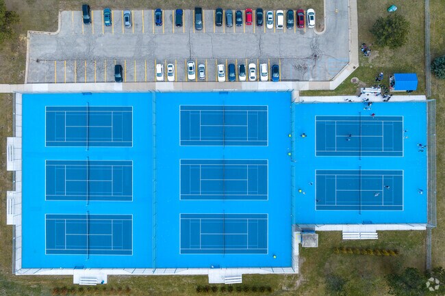 Students play tennis at Eisenhower High School.