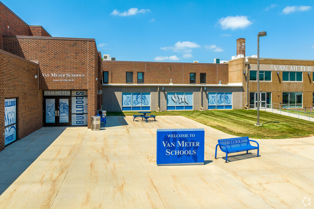 Van Meter School includes the elementary, middle, and high schools in the same campus.